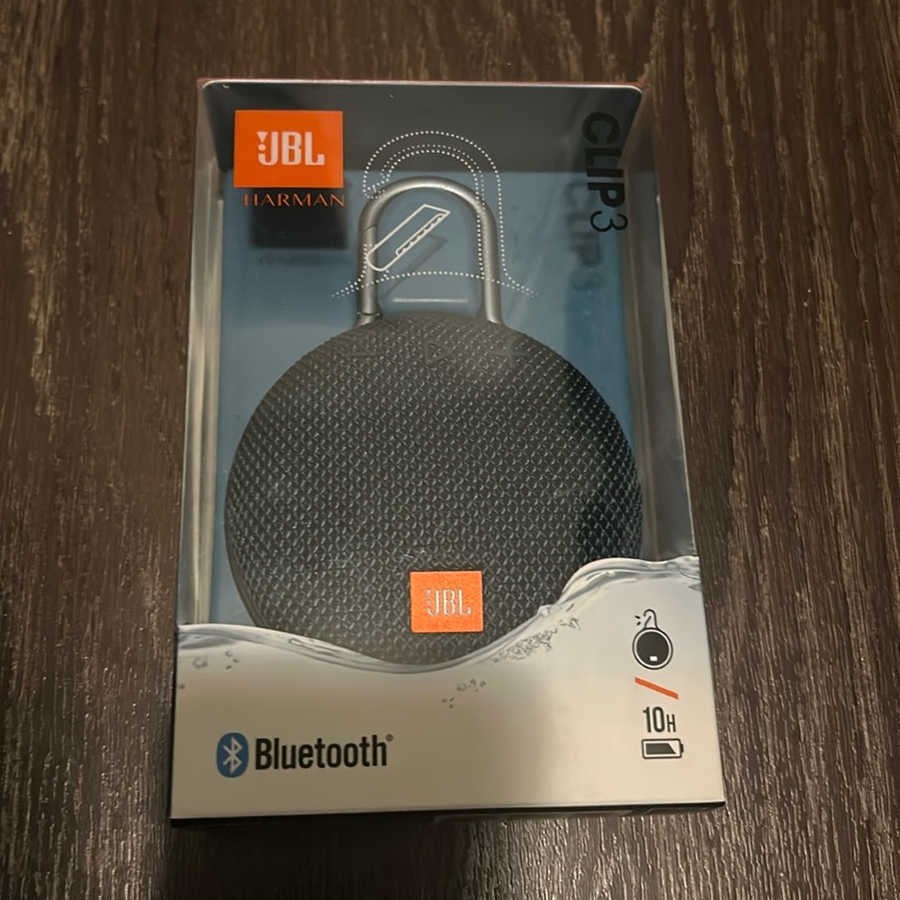 JBL Clip3 Ocean Blue color Portable Bluetooth Speaker